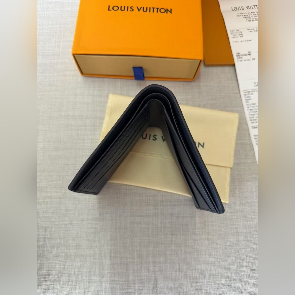 Louis Vuitton Multiple Wallet - Picture 10 of 13